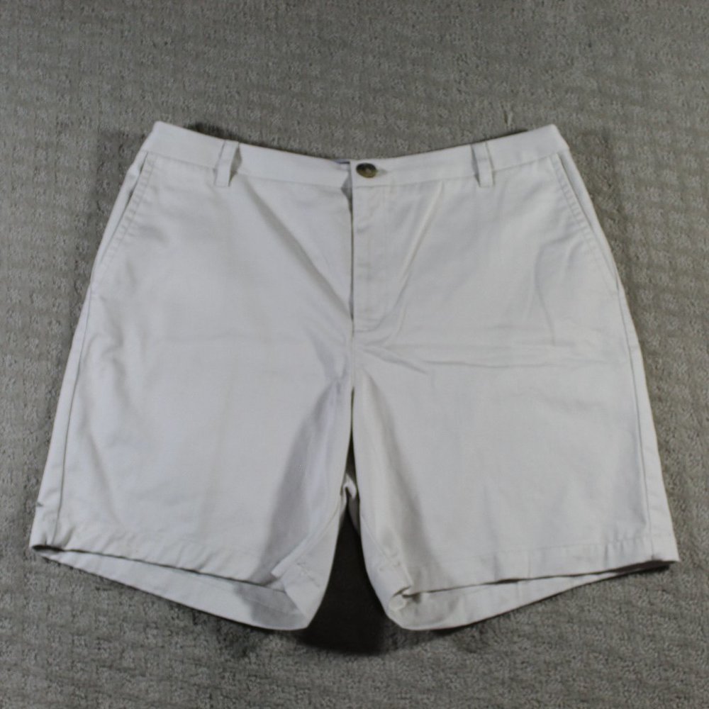 Liz Claiborne Size 14 Khaki Chino Audra Shorts - LIKE NEW